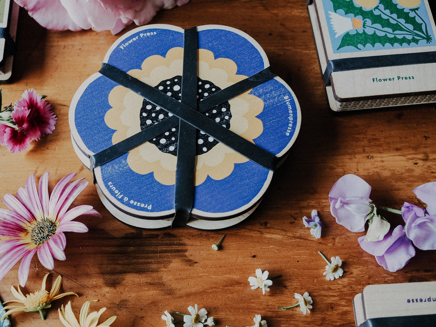 Flower Shaped Press - Blue