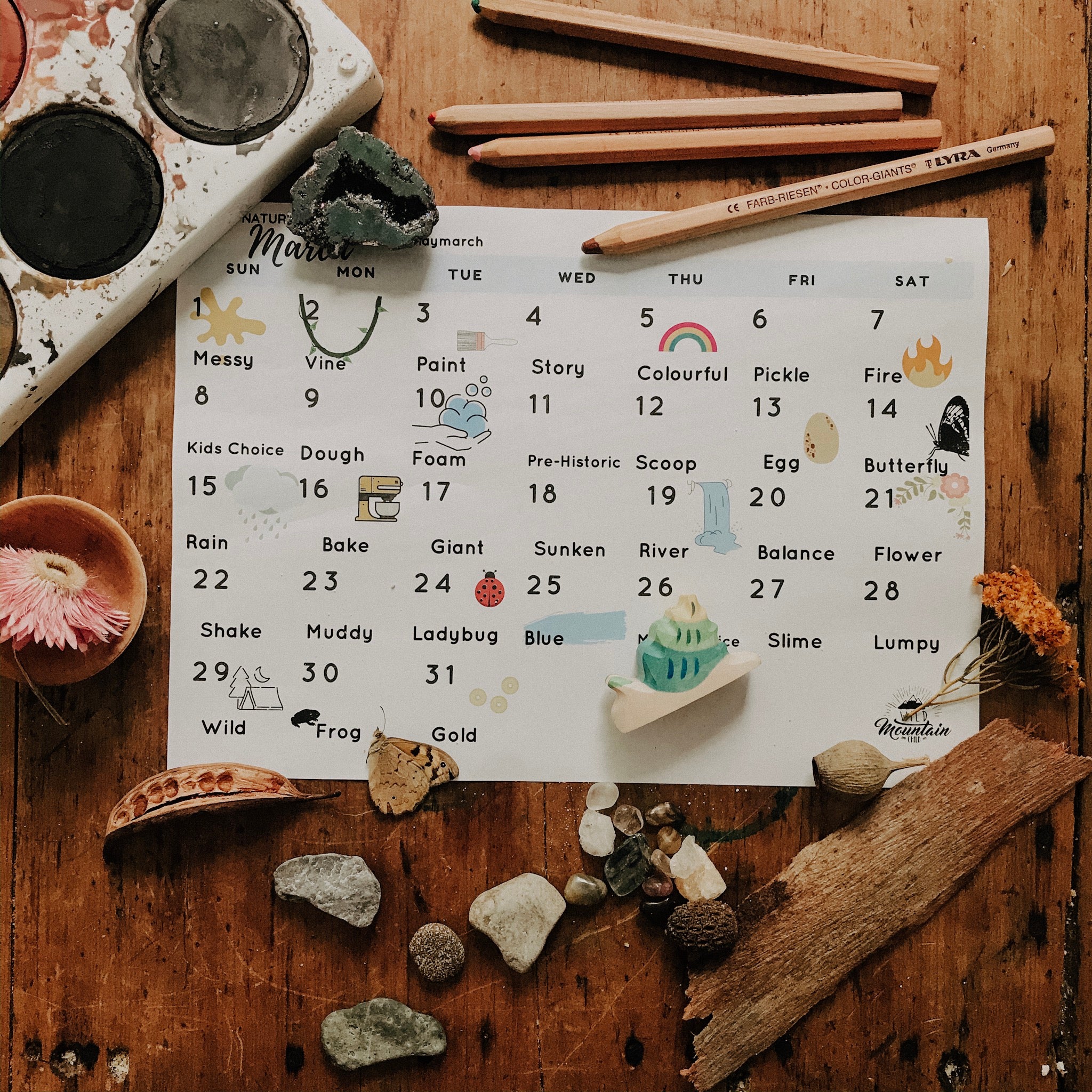 Nature Play March Calendar & Prompts