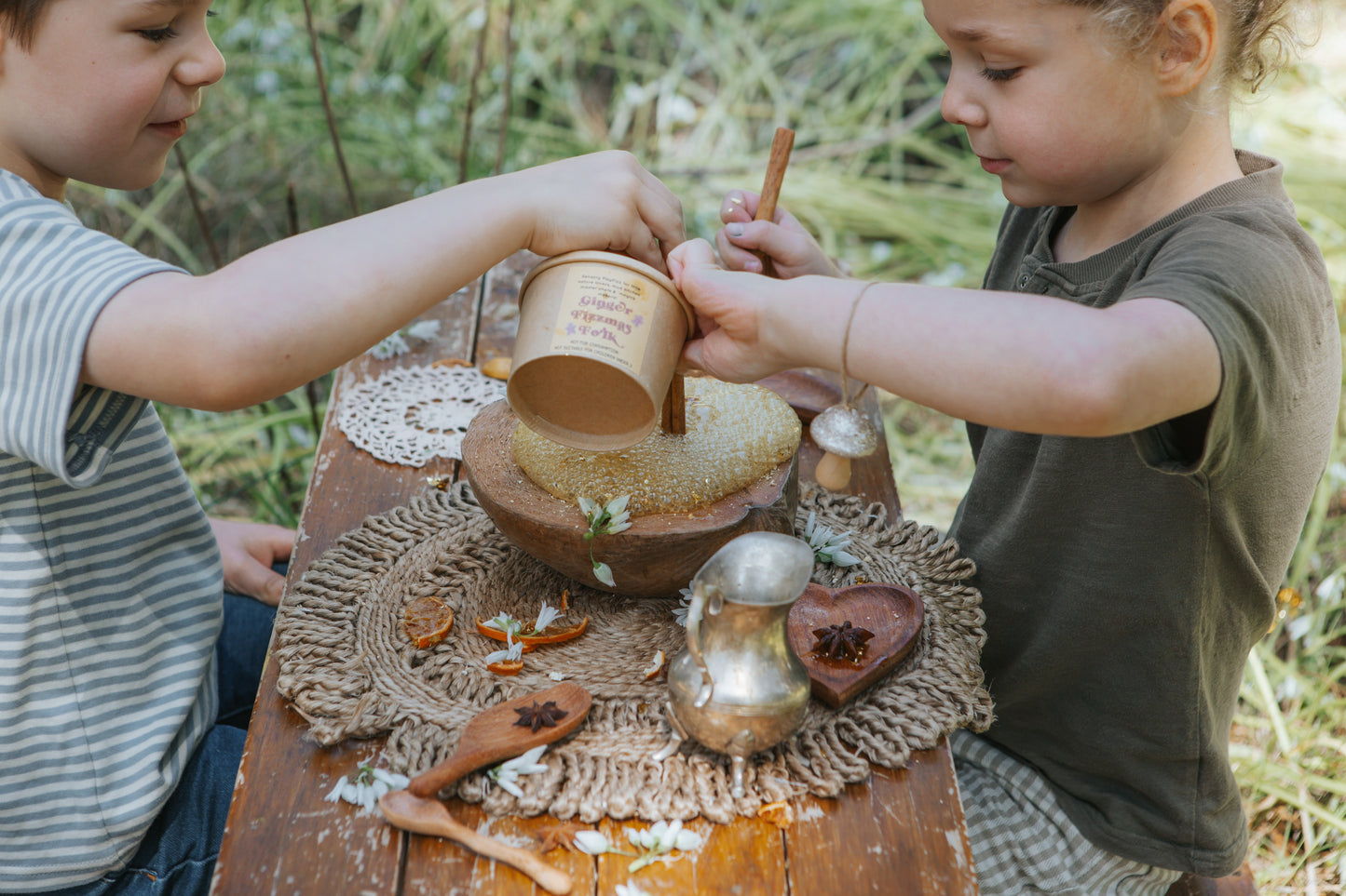Ginger Fizzmas Folk - Crumble Cup