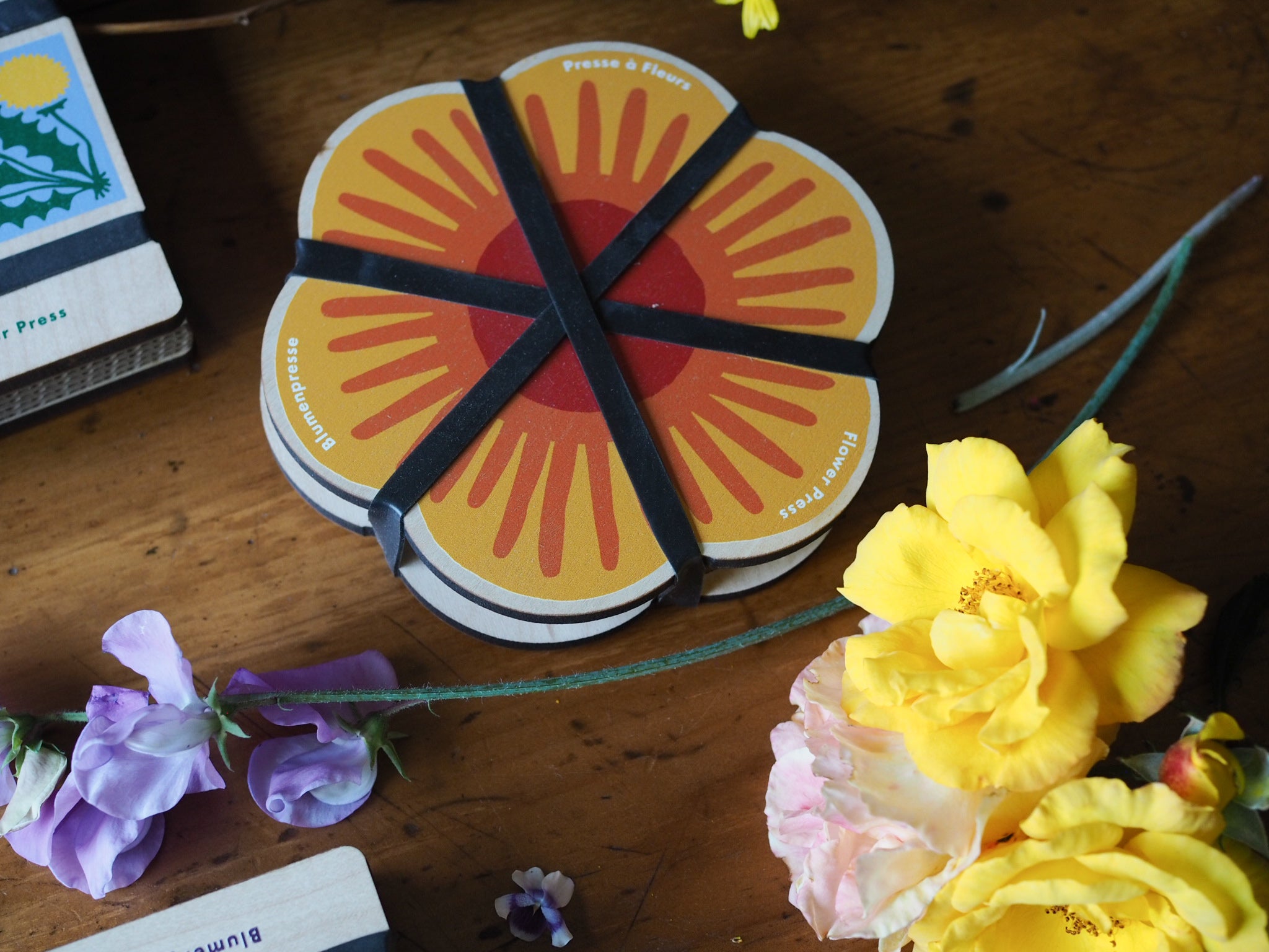 Flower Shaped Press - Yellow