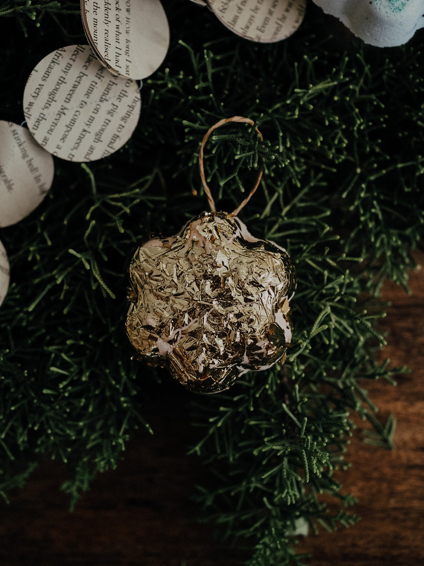 ** WHOLESALE** Snowflake PlayFizz Surprise Ornament set