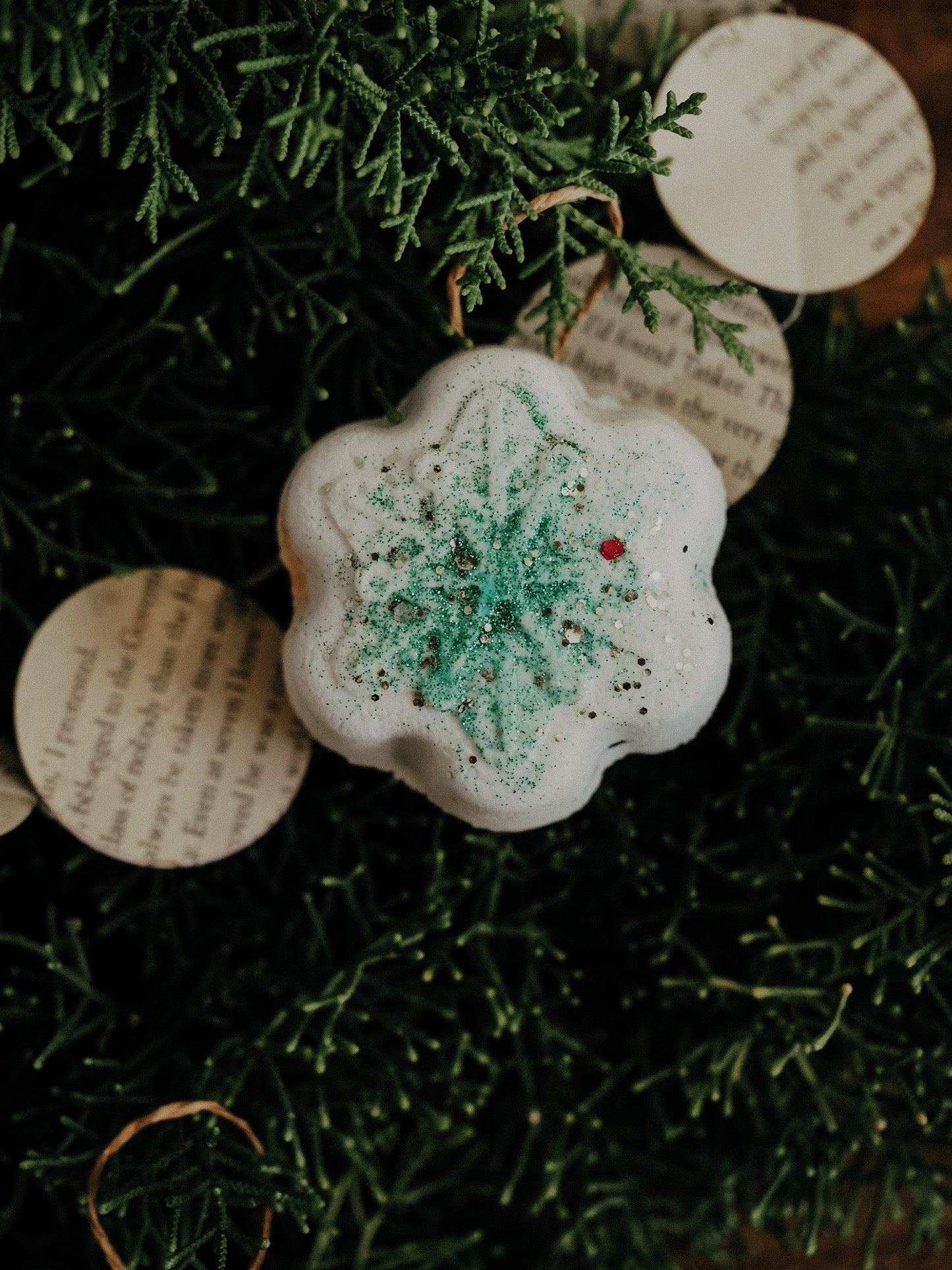 ** WHOLESALE** Snowflake PlayFizz Surprise Ornament set