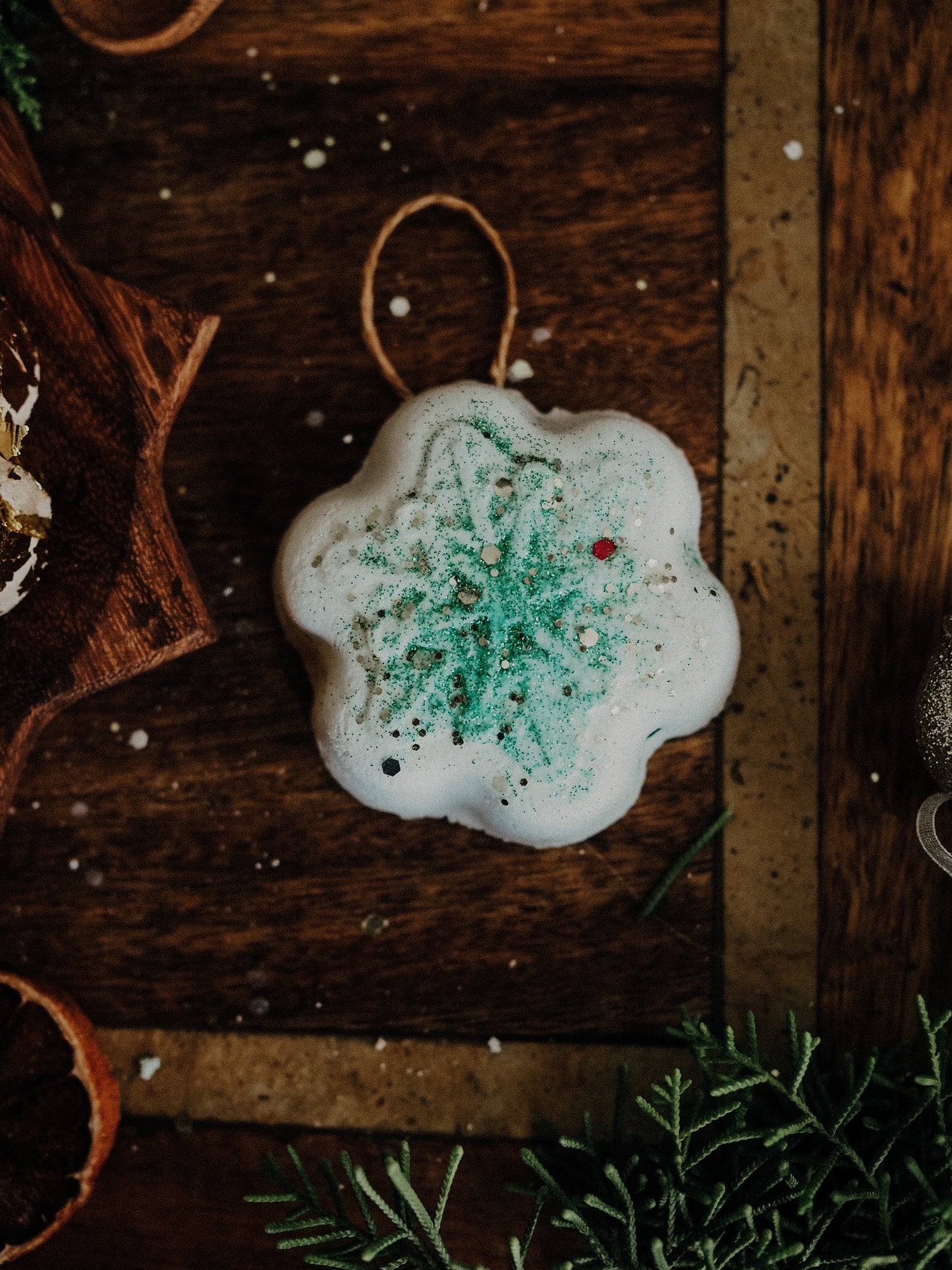 ** WHOLESALE** Snowflake PlayFizz Surprise Ornament set