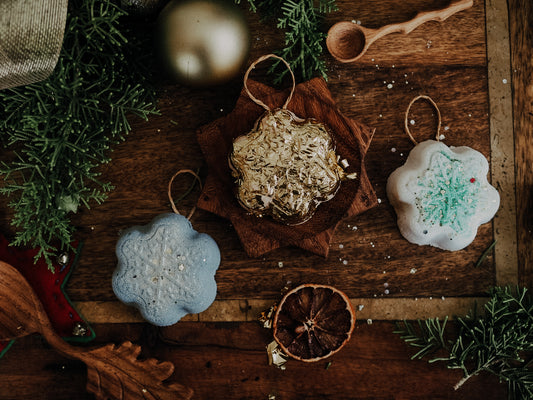 ** WHOLESALE** Snowflake PlayFizz Surprise Ornament set