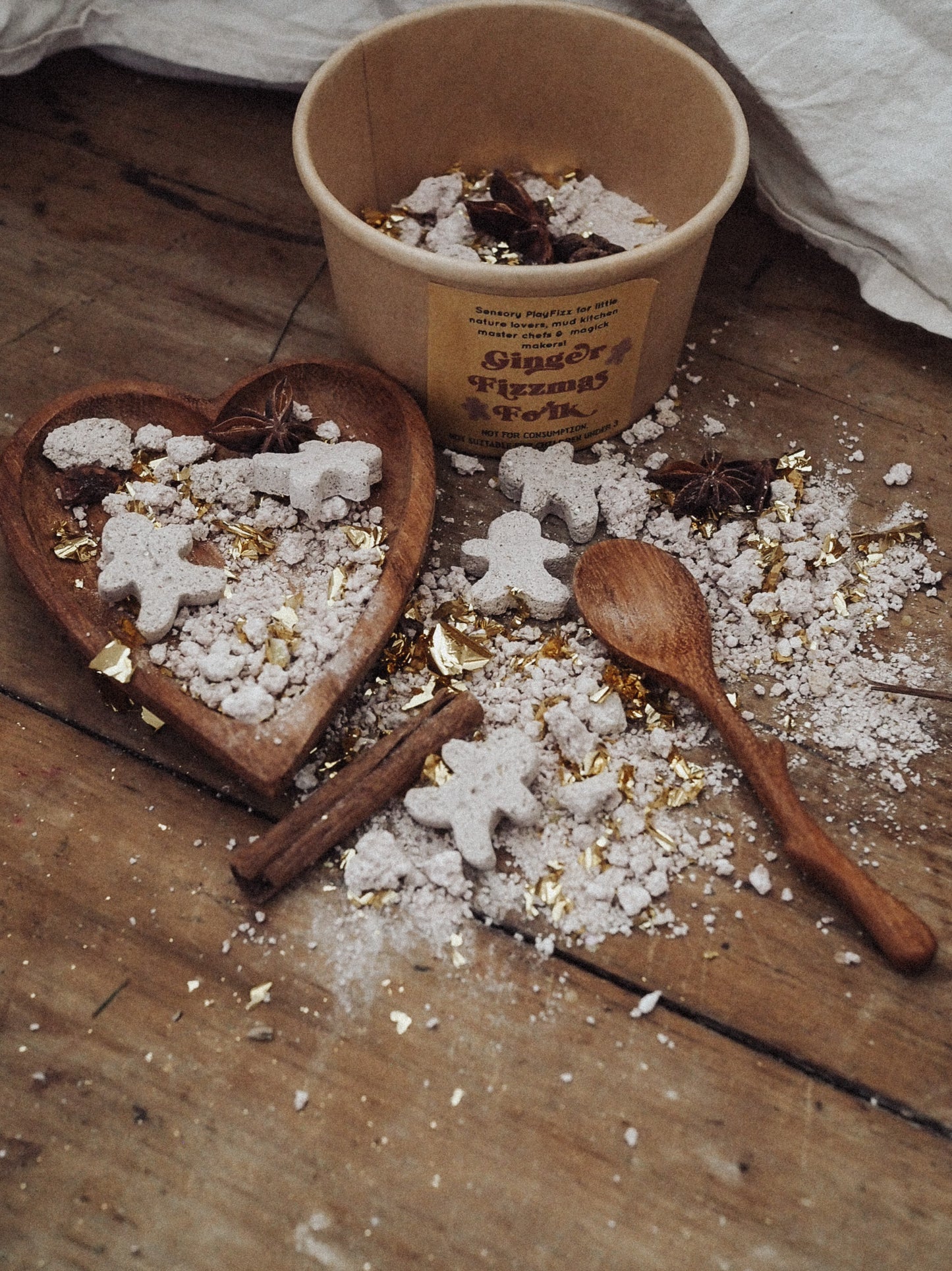 ** WHOLESALE ** Ginger Fizzmas Folk - Crumble Cup