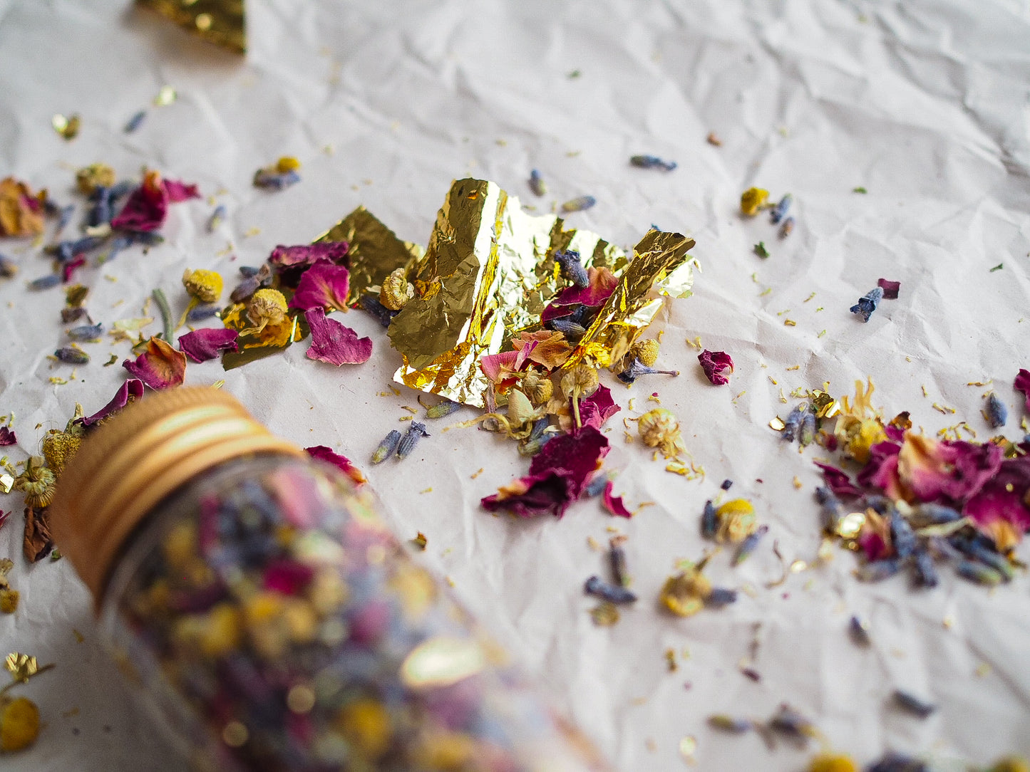 Botanical Gold Petal Mix
