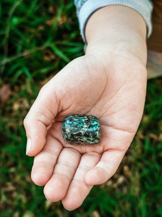 Emerald with Fuschite Tumble