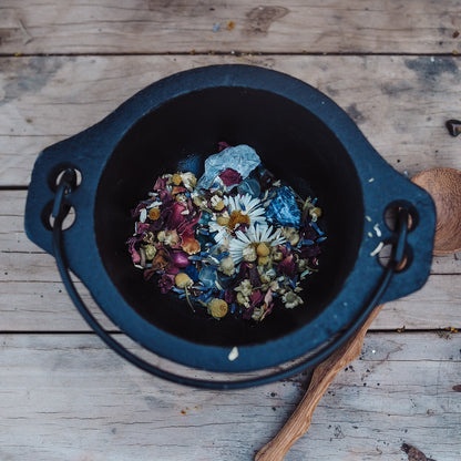 The Three Moons open Cauldron