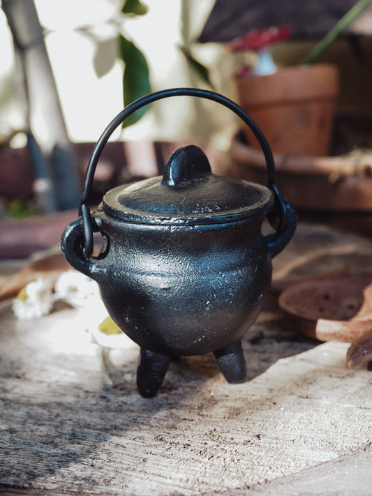 Plain Petite Mini Cauldron